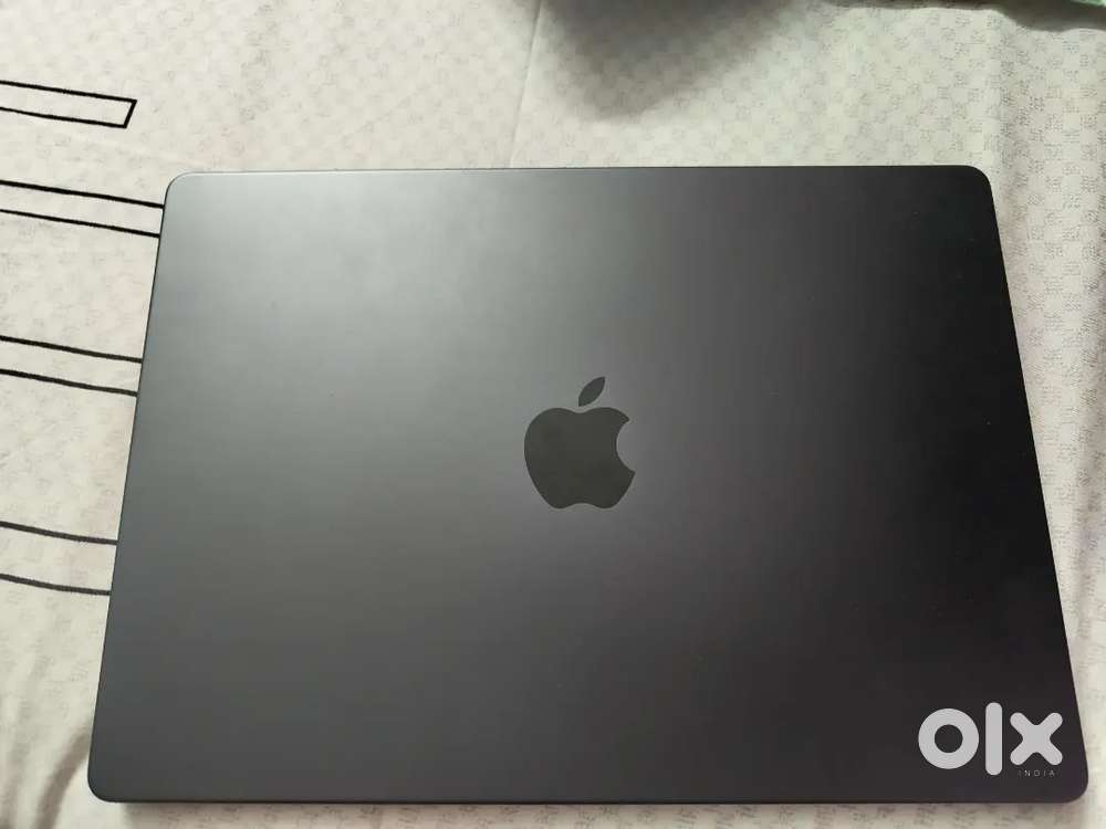 Apple Macbook Pro M4 24GB / 1TB