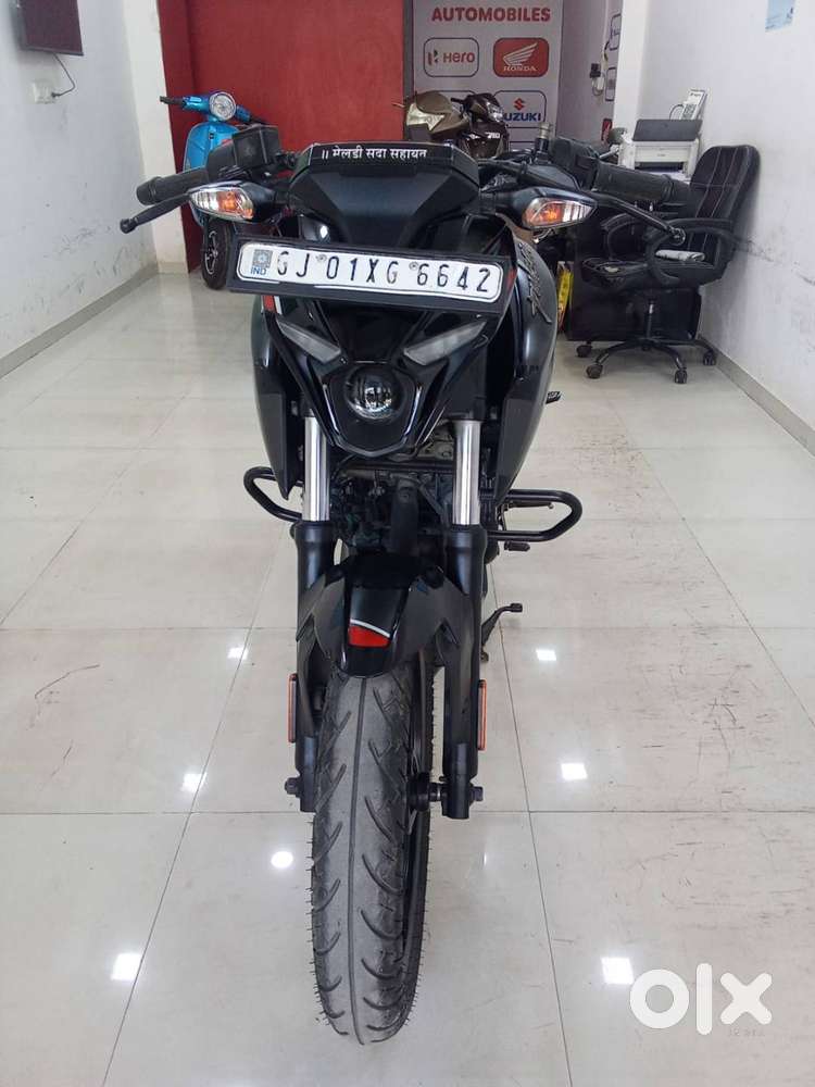bajaj pulsar NS 160