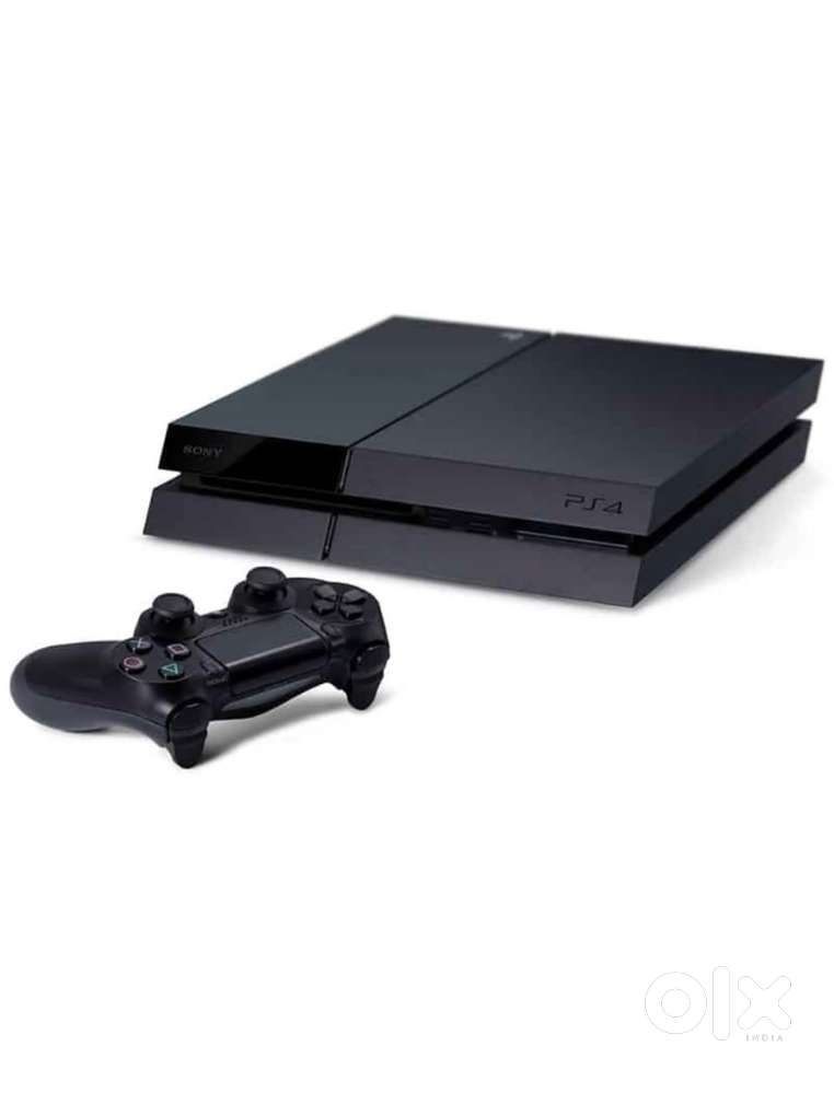 Play Station 4 with Console