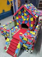 Pet cage showpiece