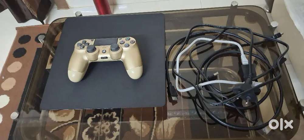 PLAYSTATION 4 SLIM 1TB