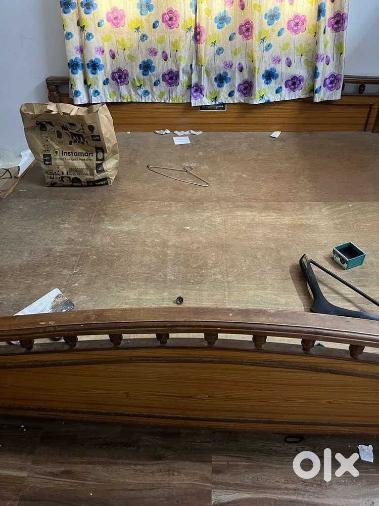 Wooden Cot King size