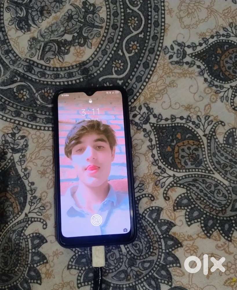Realme x2 ram 128 gb out.off warranty