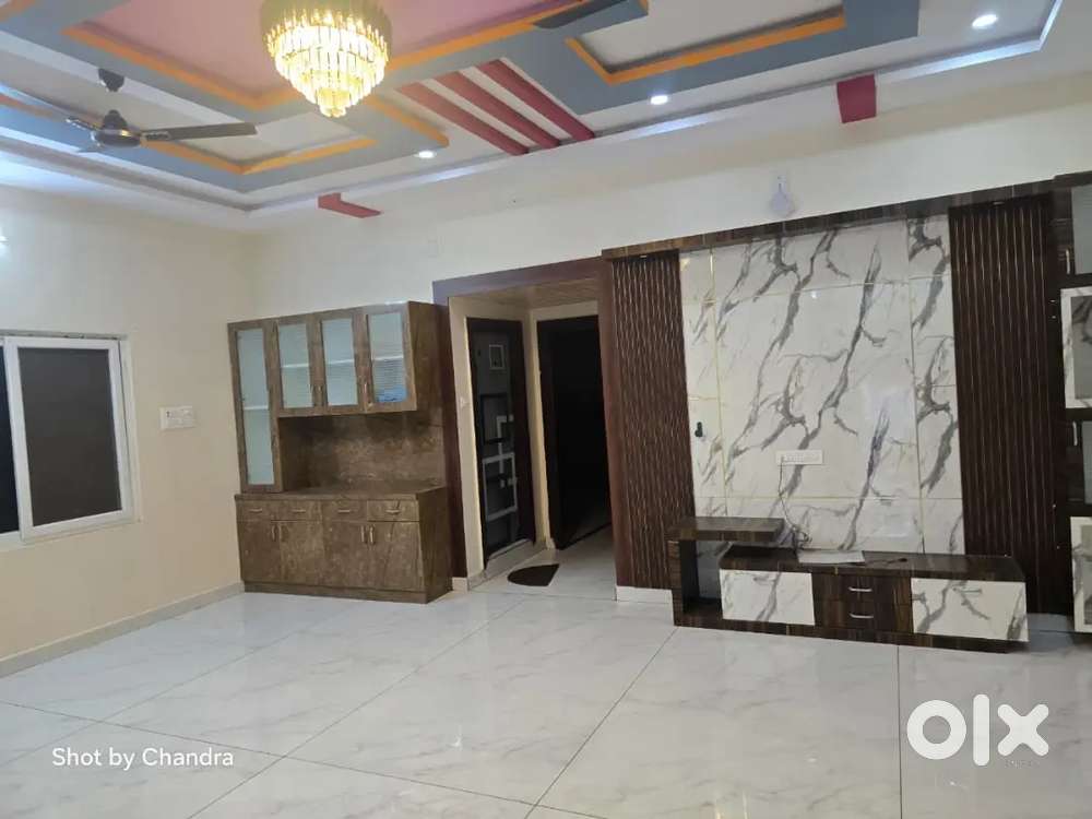 2 bhk fully furnished with chimney and cupboards available