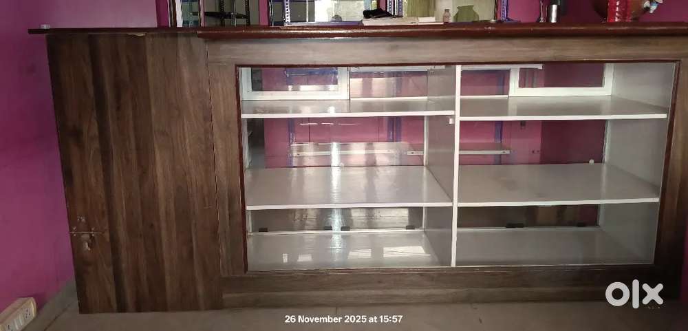 COUNTER TOP DISPLAY TABLE