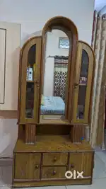 Dressing table