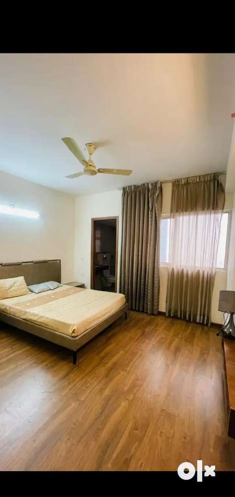 3 bhk servant flat for rent in gomtinagar
