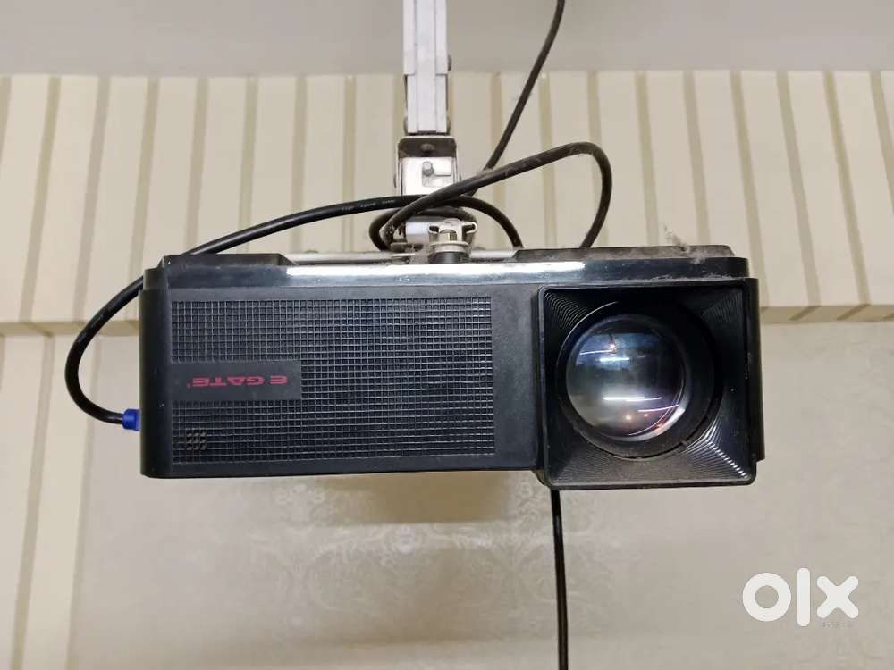 EGATE P9 LED HD 3600L Projector