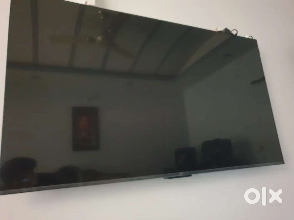 TCL 55 INCH QLED TV. 5 MONTHS OLD