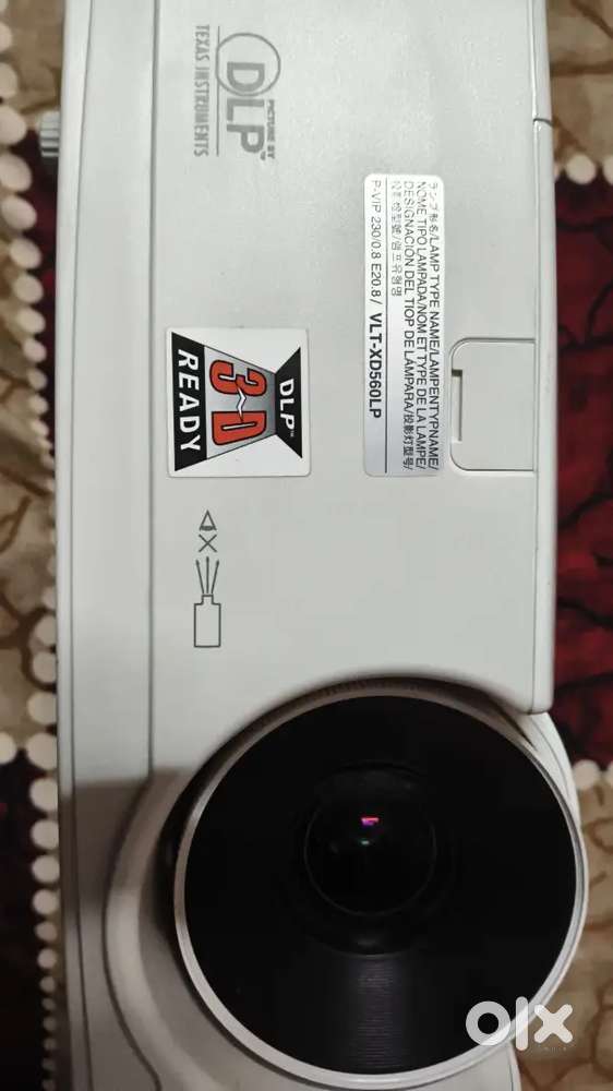 Mitsubishi full hd projector