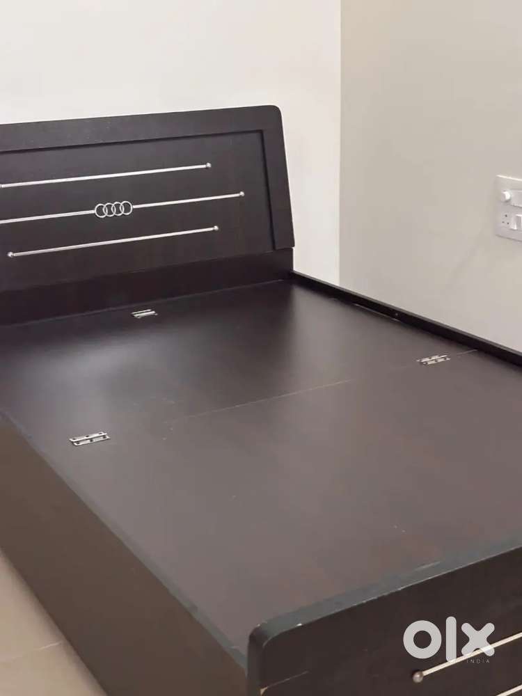 FULLY FURNISHED 2BHK FLAT AVAILABLE ON RENT