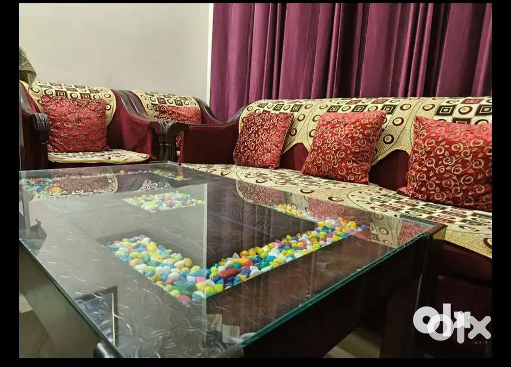 5 seater sofa set with table