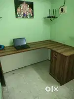 Computer cubical table
