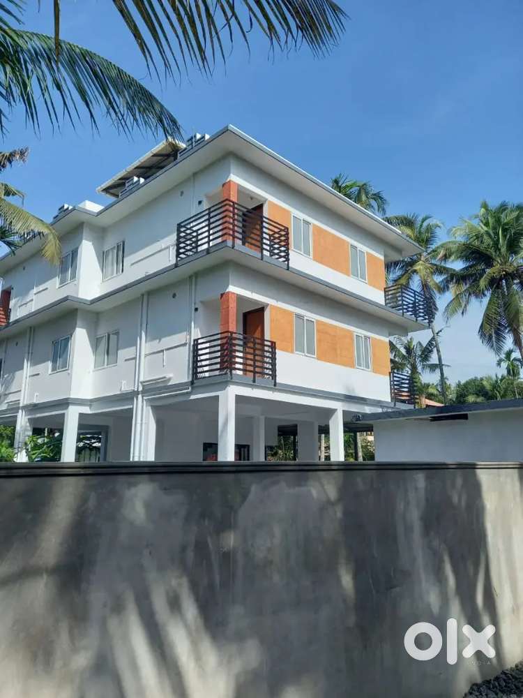 8-unit 1BHK building for rent near Lulu Mall, Edappally – ₹1.36L