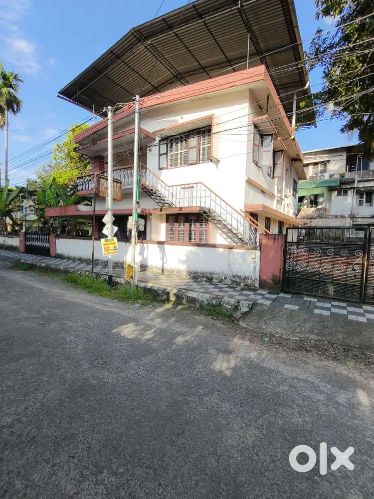 Per cent 28 lakh 8 cent plot for sale kadavandra