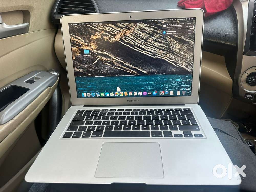 Macbook air very good condition