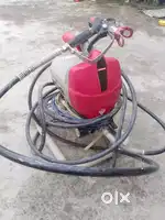 Airless spray paint machine