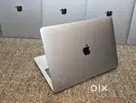 Apple Laptop 2019 Mfd. i7/16gb Ram 512gb SSD 13inch Retina Display