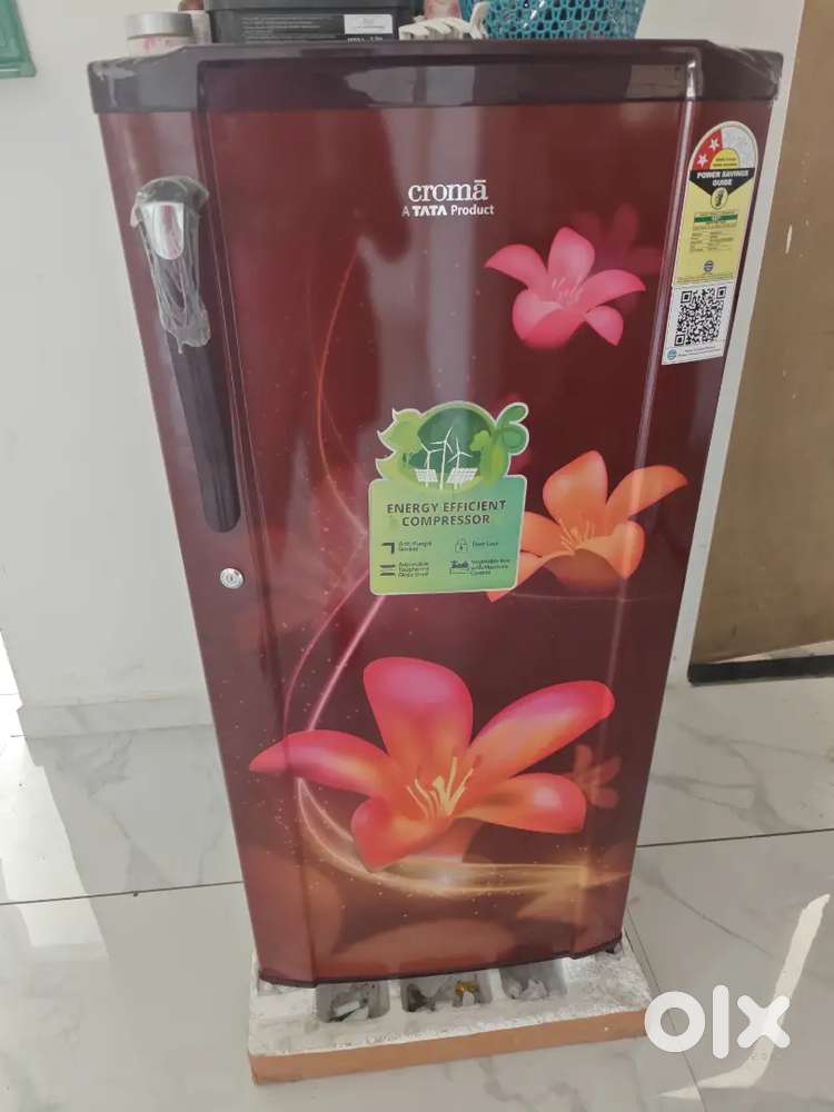 selling fridge croma brand