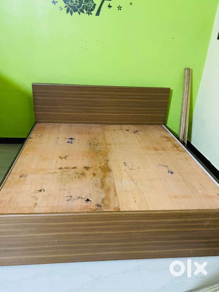 Double Bed in Excellent Condition for Sale