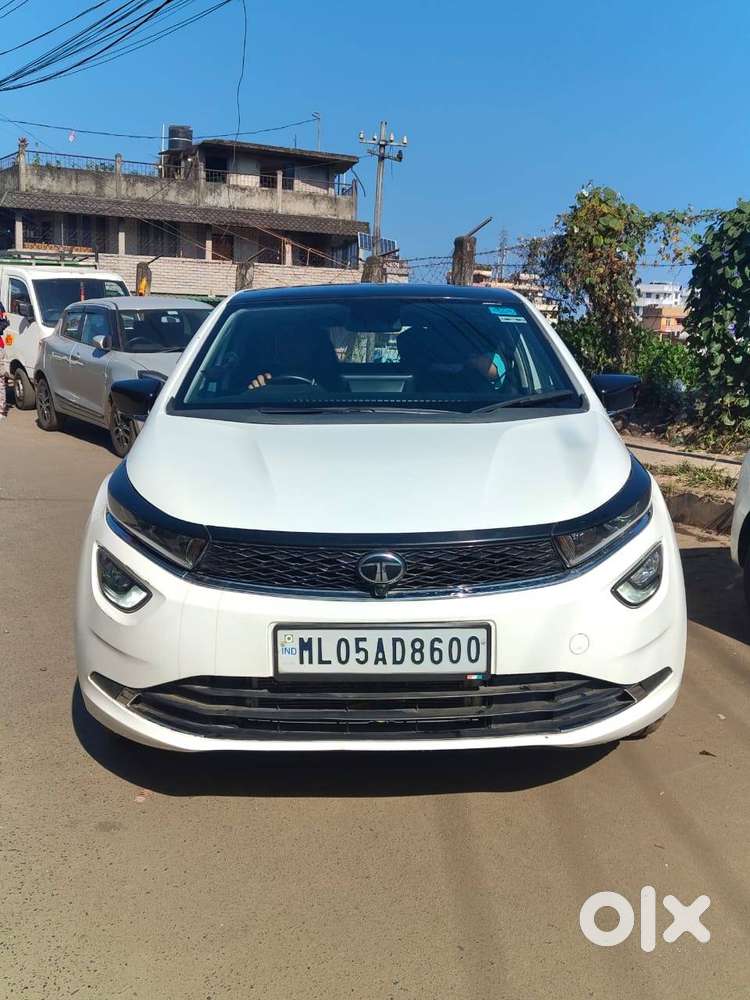 or Sale: Tata Altroz XZA+S Lux Edition (8500kms) – Mint Condition!
