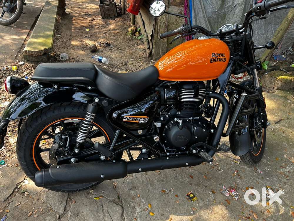 Meteor 350 orange 2025 edition