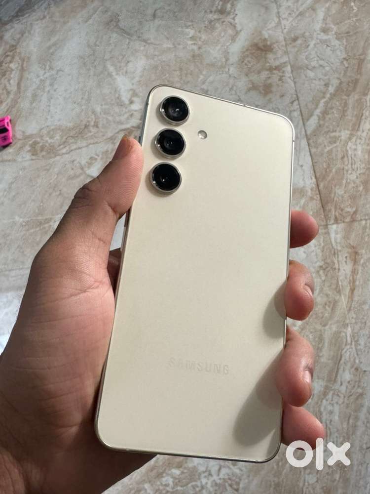 Samsung S24 256gb Gold colour