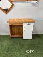 Brand new computer table