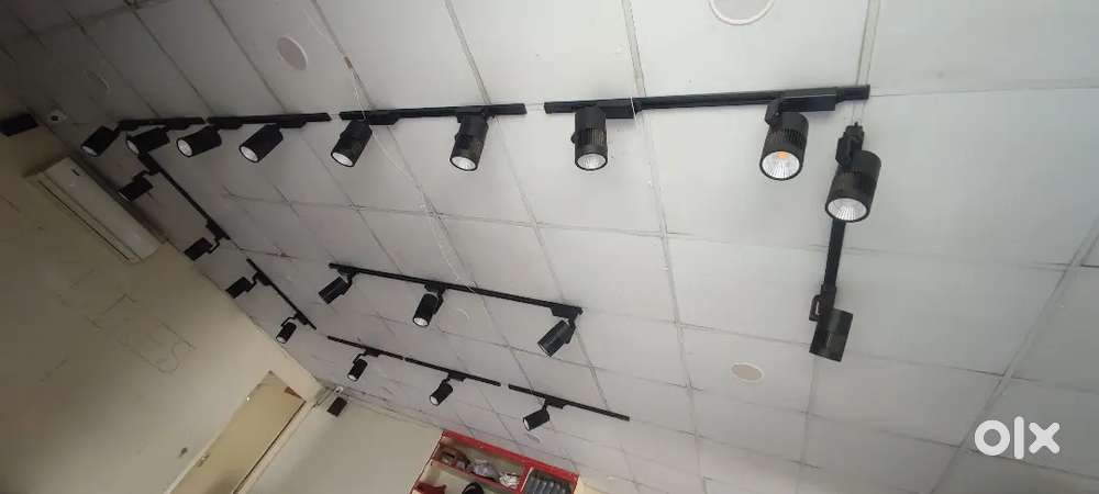 Shop And Showroom Sealing Focus Lighat