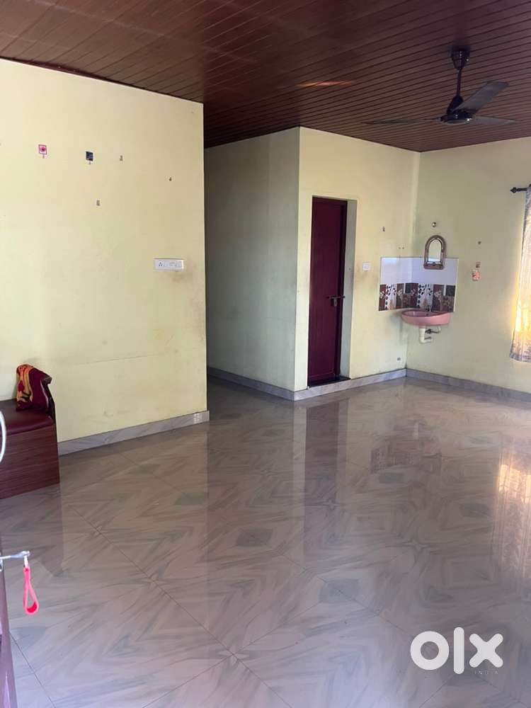 2 bhk up stair for rent