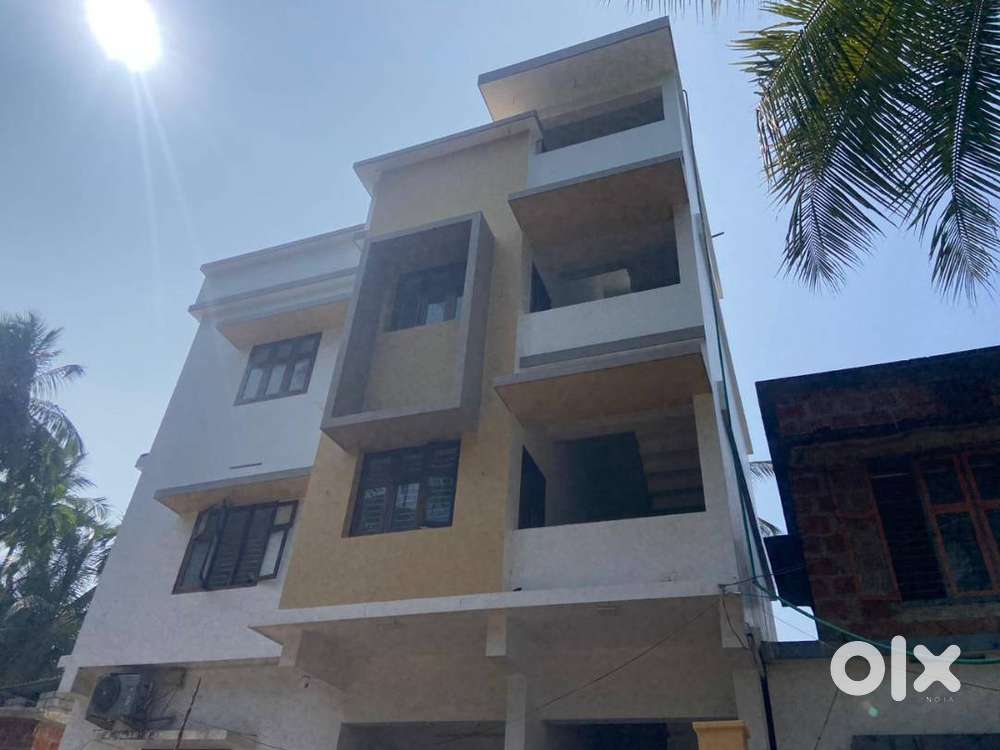Ready to Move 2BHK in Kinasheri - Near to lulu and HiLite Malls