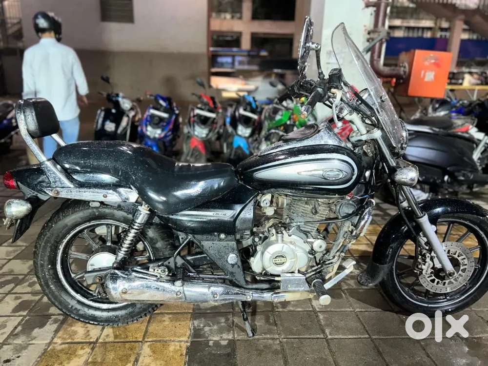 220 CRUZ AVENGER BAJAJ