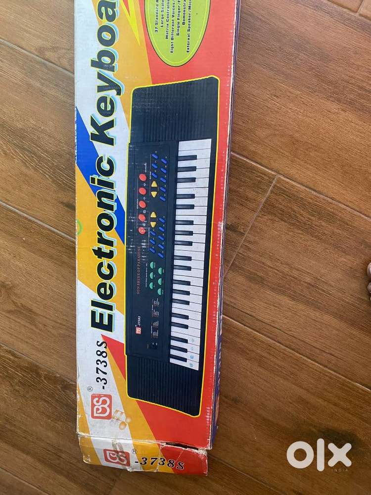 Electronic Keyboard Piano