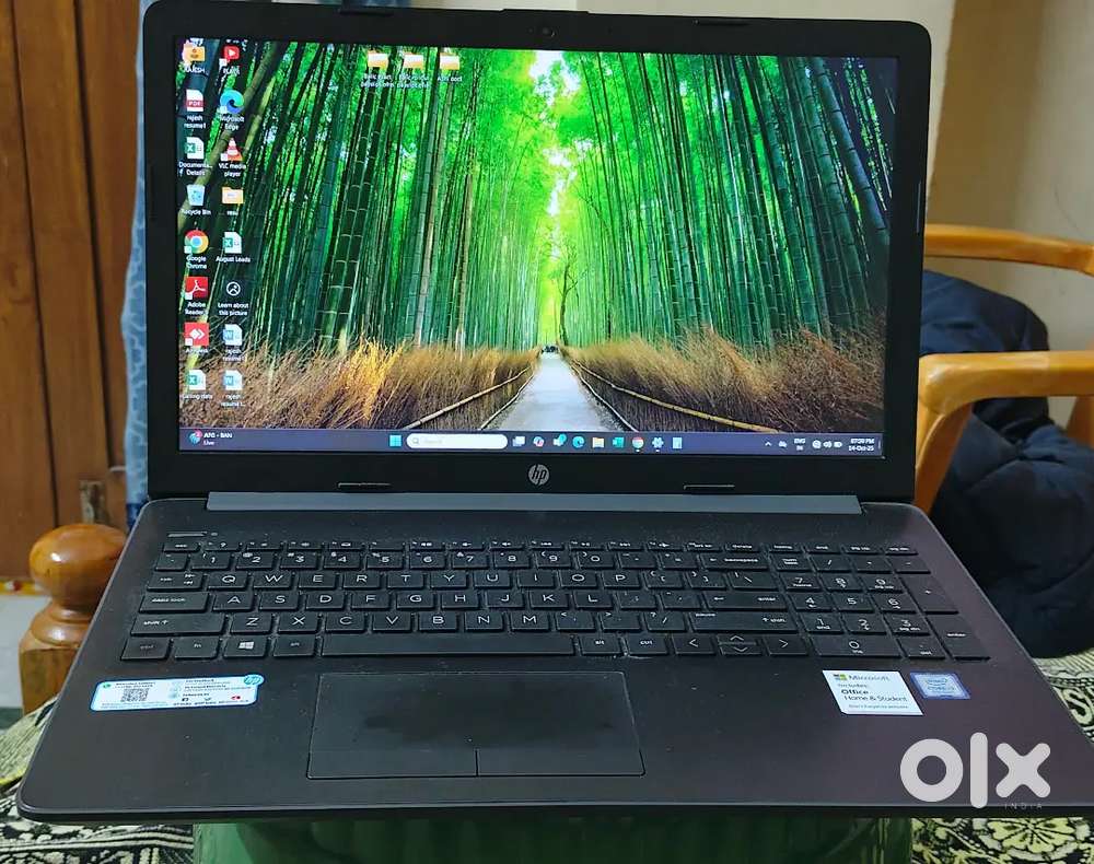 HP Laptop 8GB Ram+1TB Rom memory i3 +8th generation(price negotiable)
