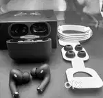 APPLE EARBUDS  ALL INDIA  DELIVERY