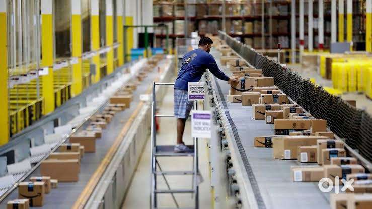 ••Immediate joining for male candidates to reputed warehouse