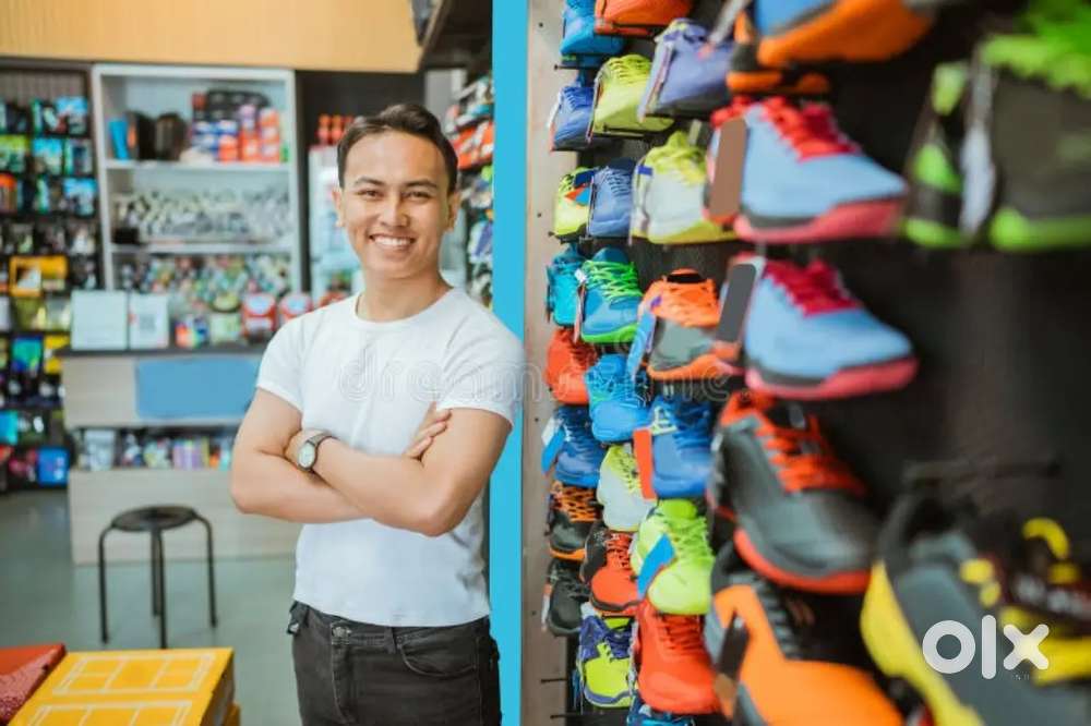 SALES EXECUTIVES FOR FOOTWEAR BRAND