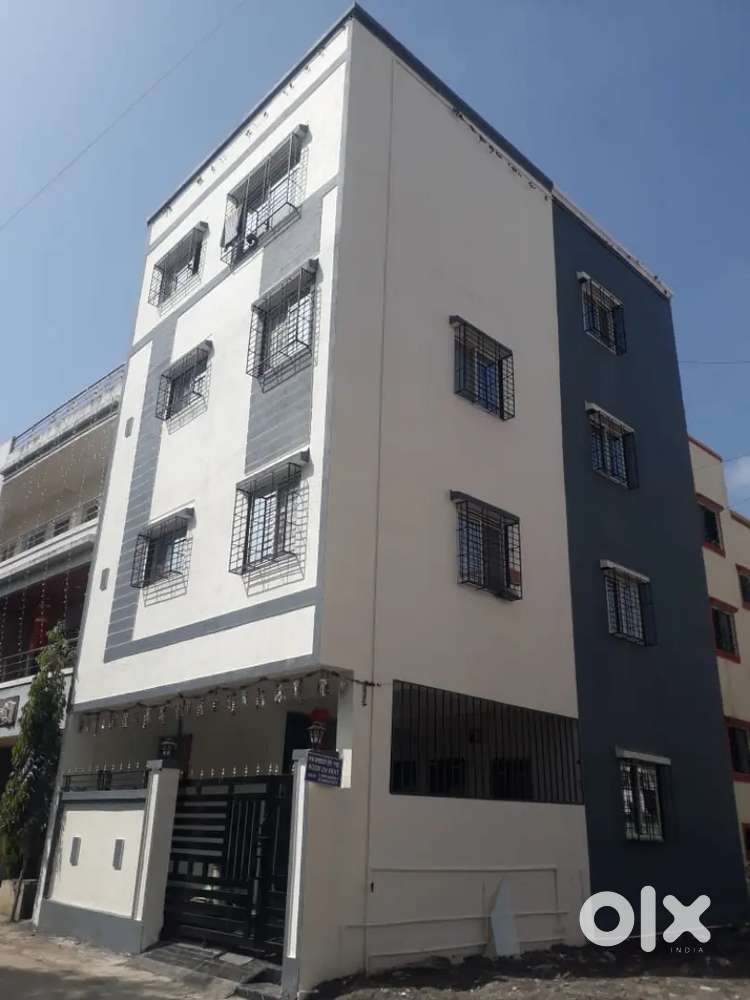 2bhk only for 4-5 persons in family