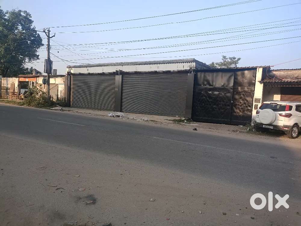 5000 sqft showroom/ godown/ detailing/  service centre