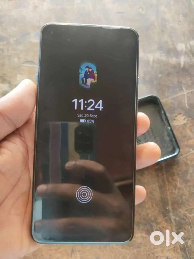 OnePlus 9r 8 128 5 manth garanti