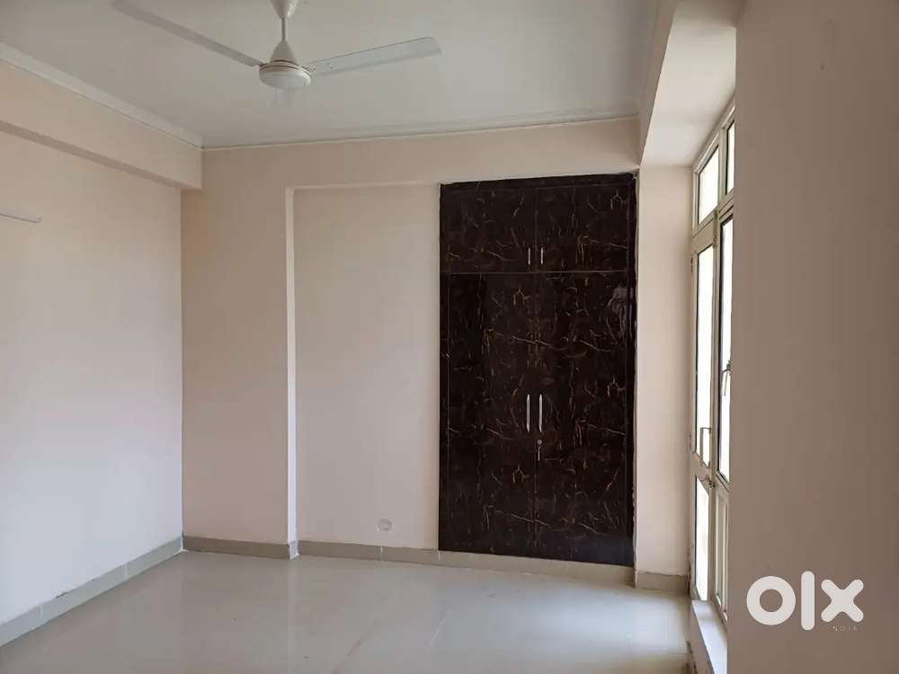 1 bhk fully furnished flat available on rent