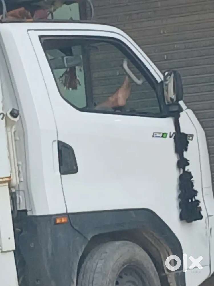 Driver required pickup and 14 fit