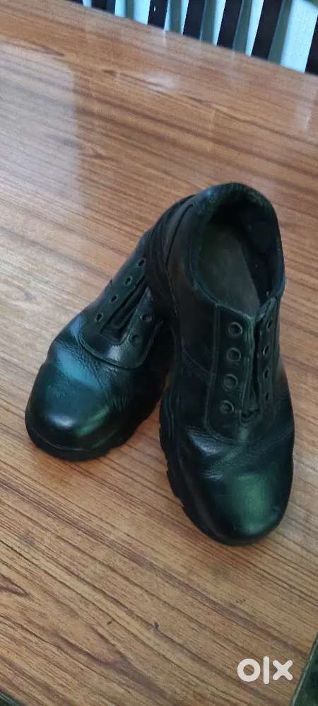 Saftey Shoes in Good Condition.