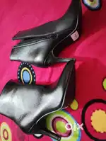 New stylish boots