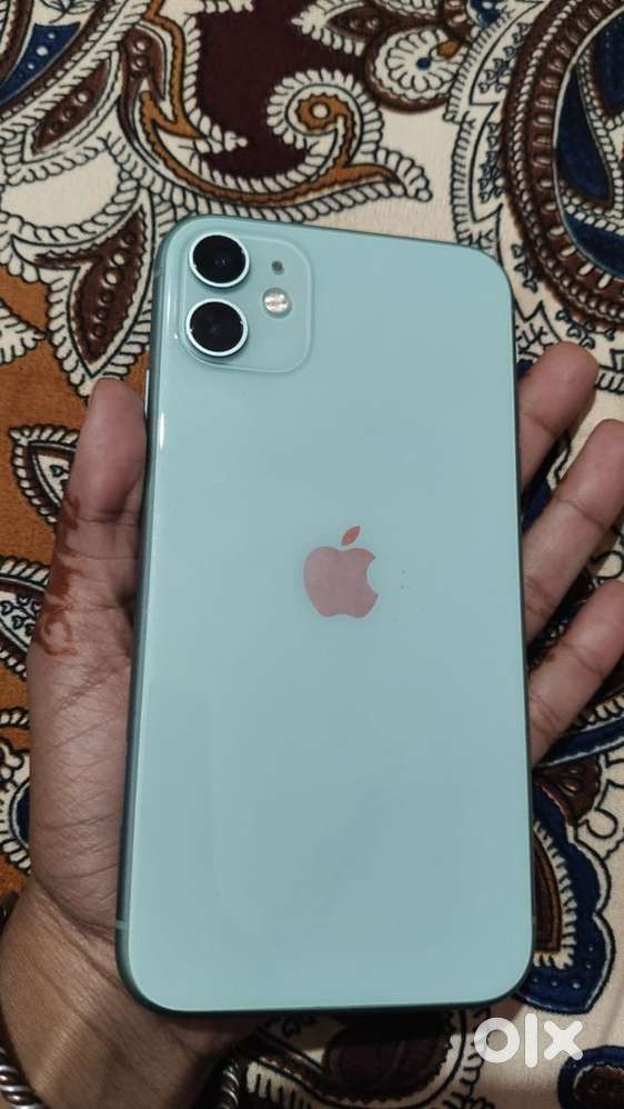 Iphn 11 without any scratch 64 gb 80% battery health original display