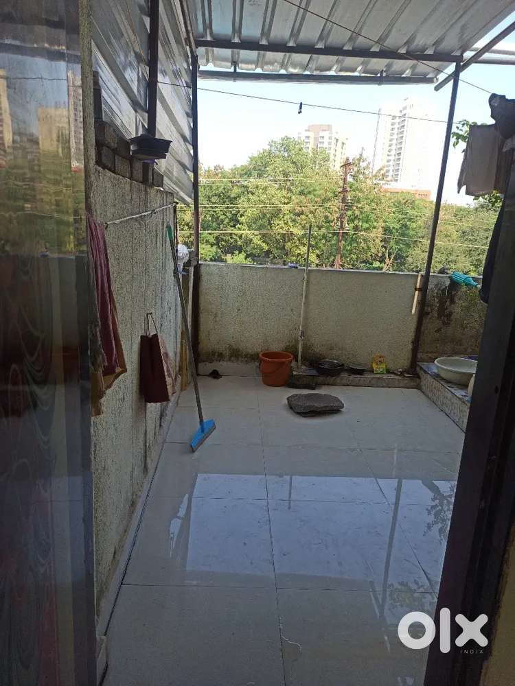 Sharing 1rk  room for girls only