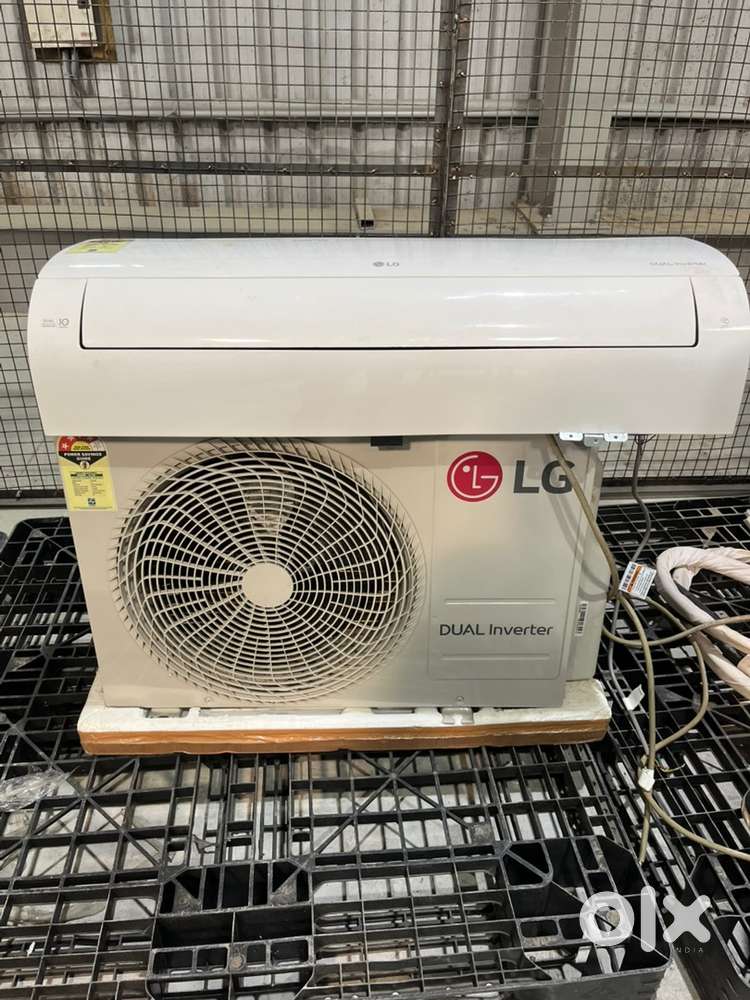 LG 1 Ton 4 star Dual INVERTER split AC (Open Box) Brand New - White