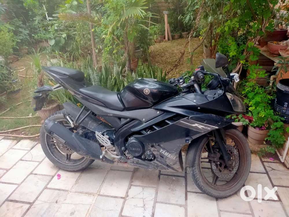 Yamaha R15