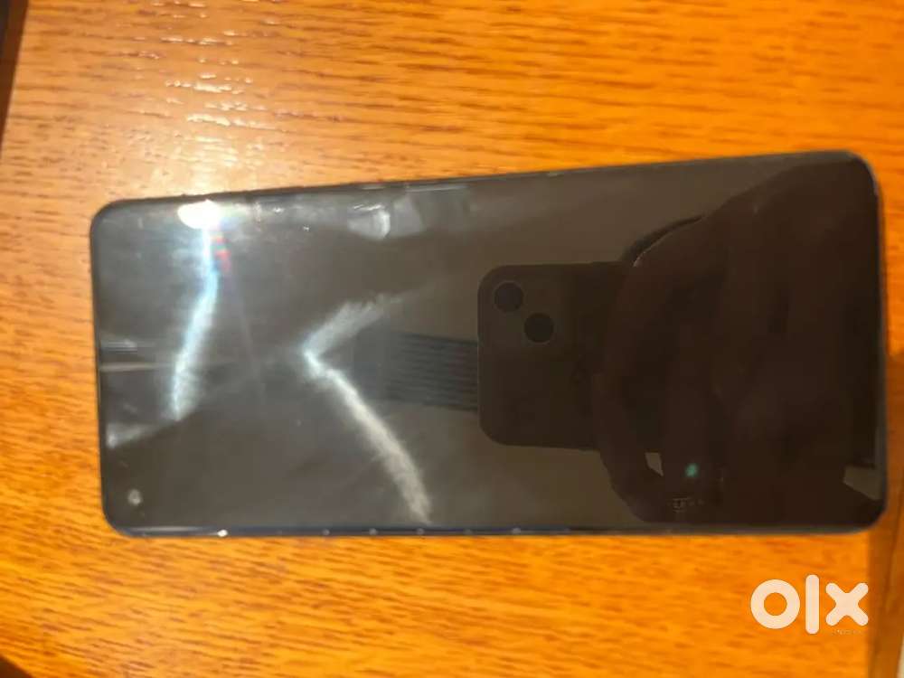 No scratches on screen no refurbished