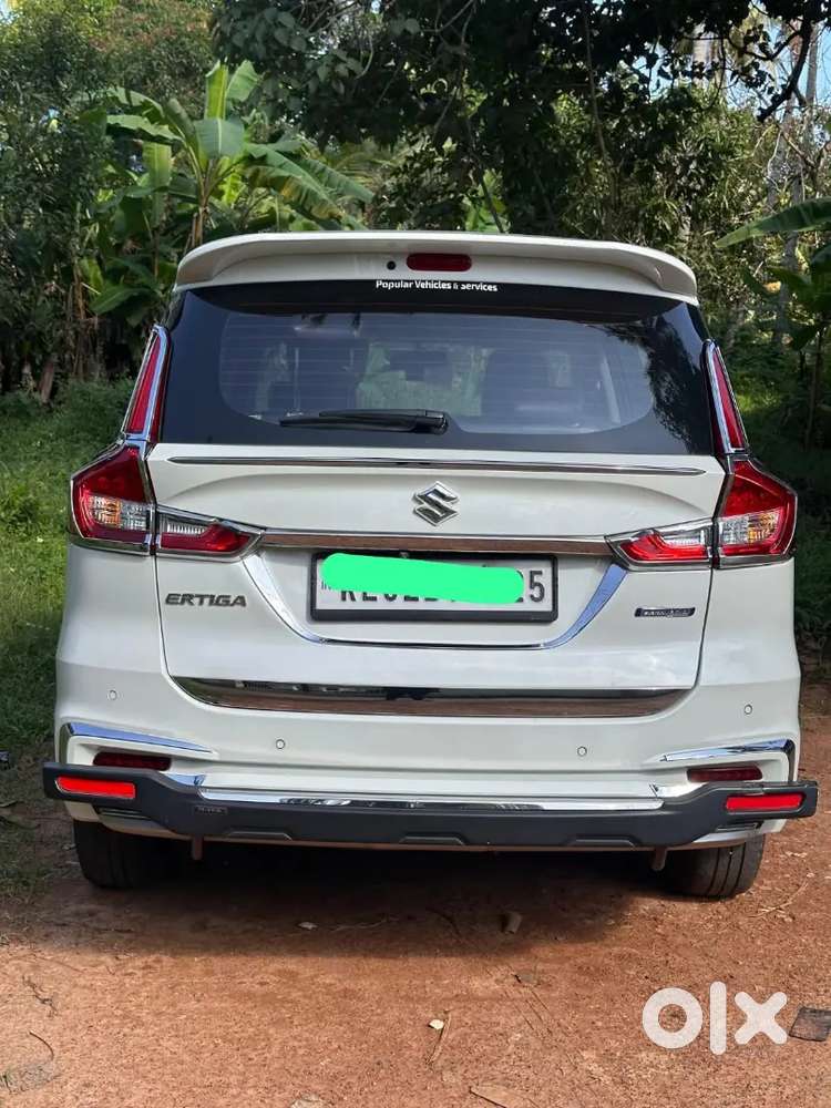Maruti Suzuki Ertiga 2023 Petrol Well Maintained